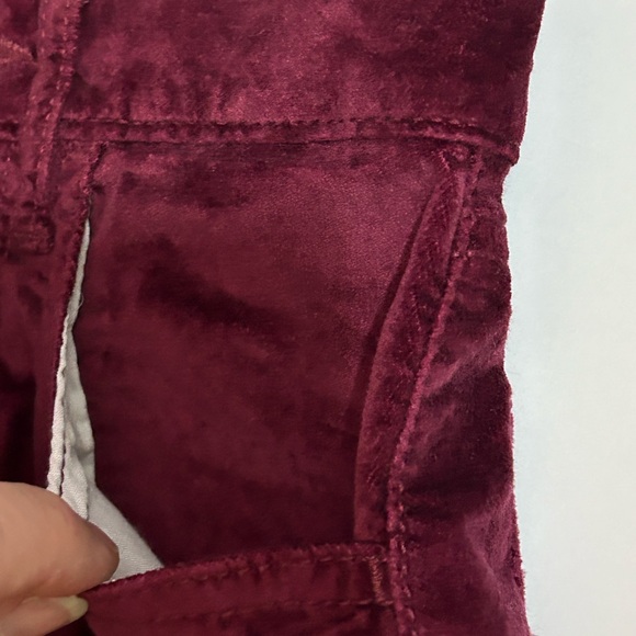Girls OldNavy Burgundy Velvet Skirt  Size 8 (NWOT) - Picture 3 of 9